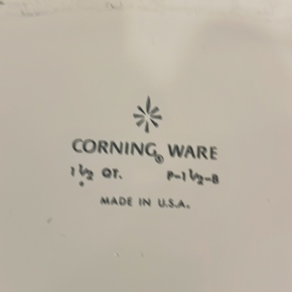 "Cornflower Blue"  - 1.5L / 1.5 QT CorningWare Casserole with Lid (A-7-C) - Picture 6 of 10
